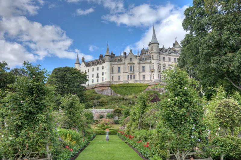 hdr-enhanced-view-of-dunrobin-castle-sutherland-scotland-min